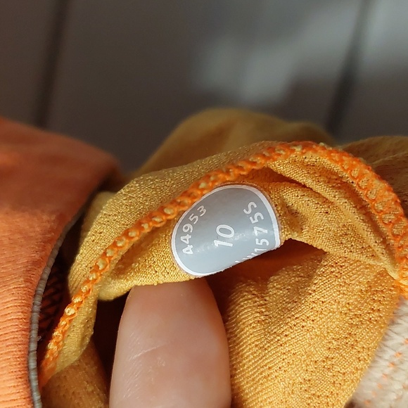 Lululemon No Limits Tank - Picture 4 of 5